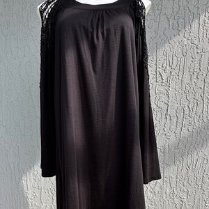 Fever Crocheted Cold Shoulder Bat Sleeve Midi Dress Black M NWT​